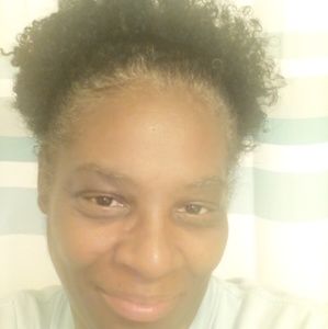 Meet your Posher, Yvette